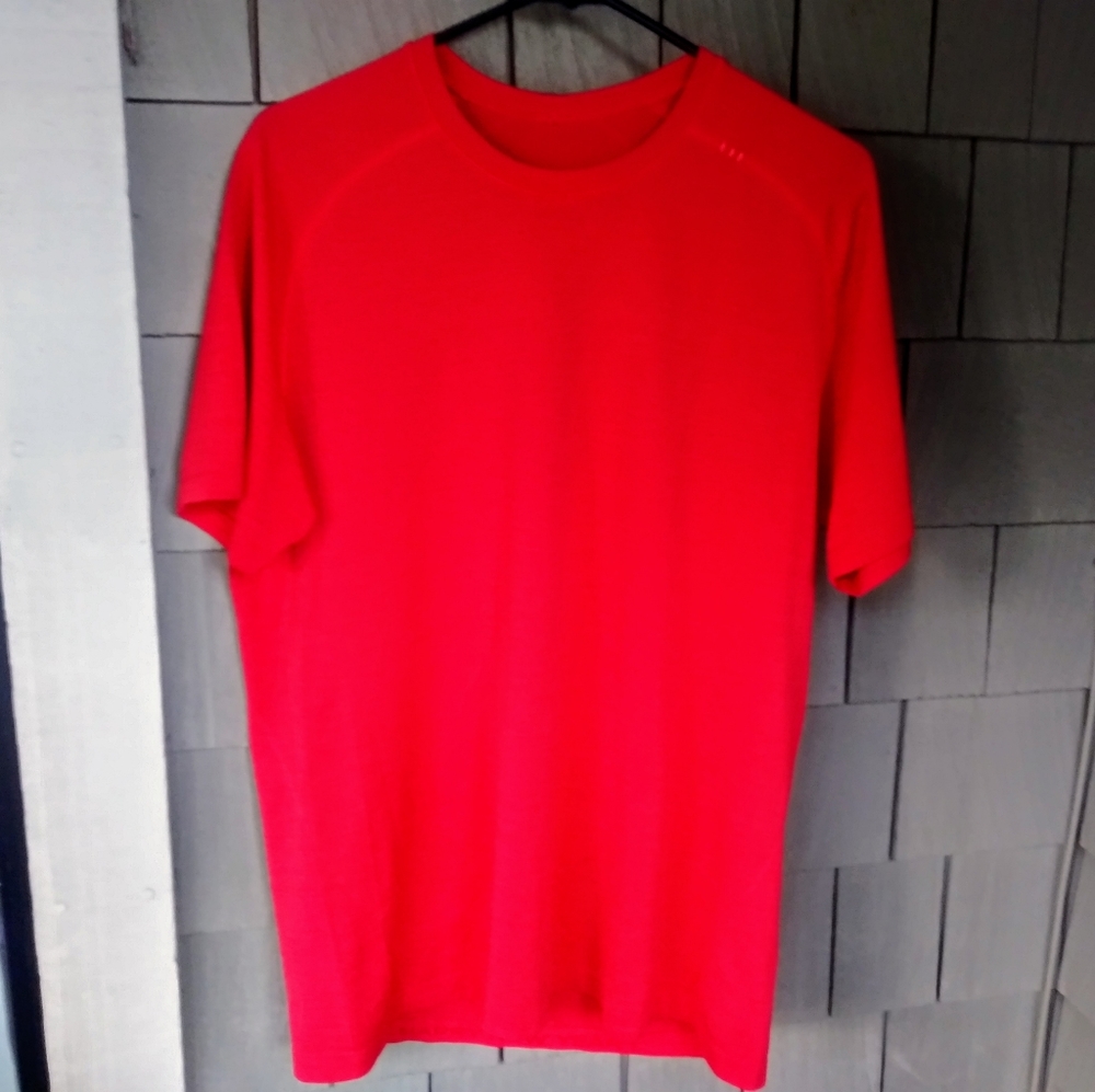 Mens Large L Lululemon Tee T Shirt